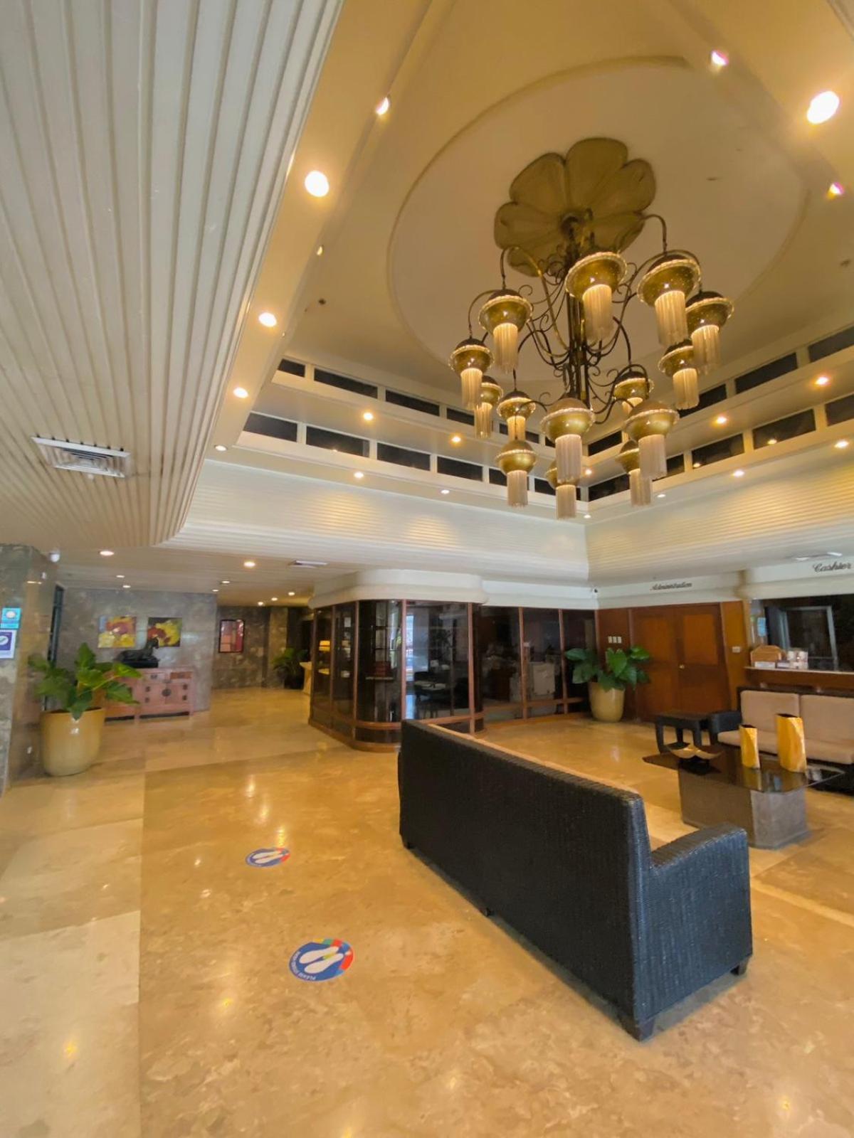 Copacabana Apartment Hotel Pasay Extérieur photo