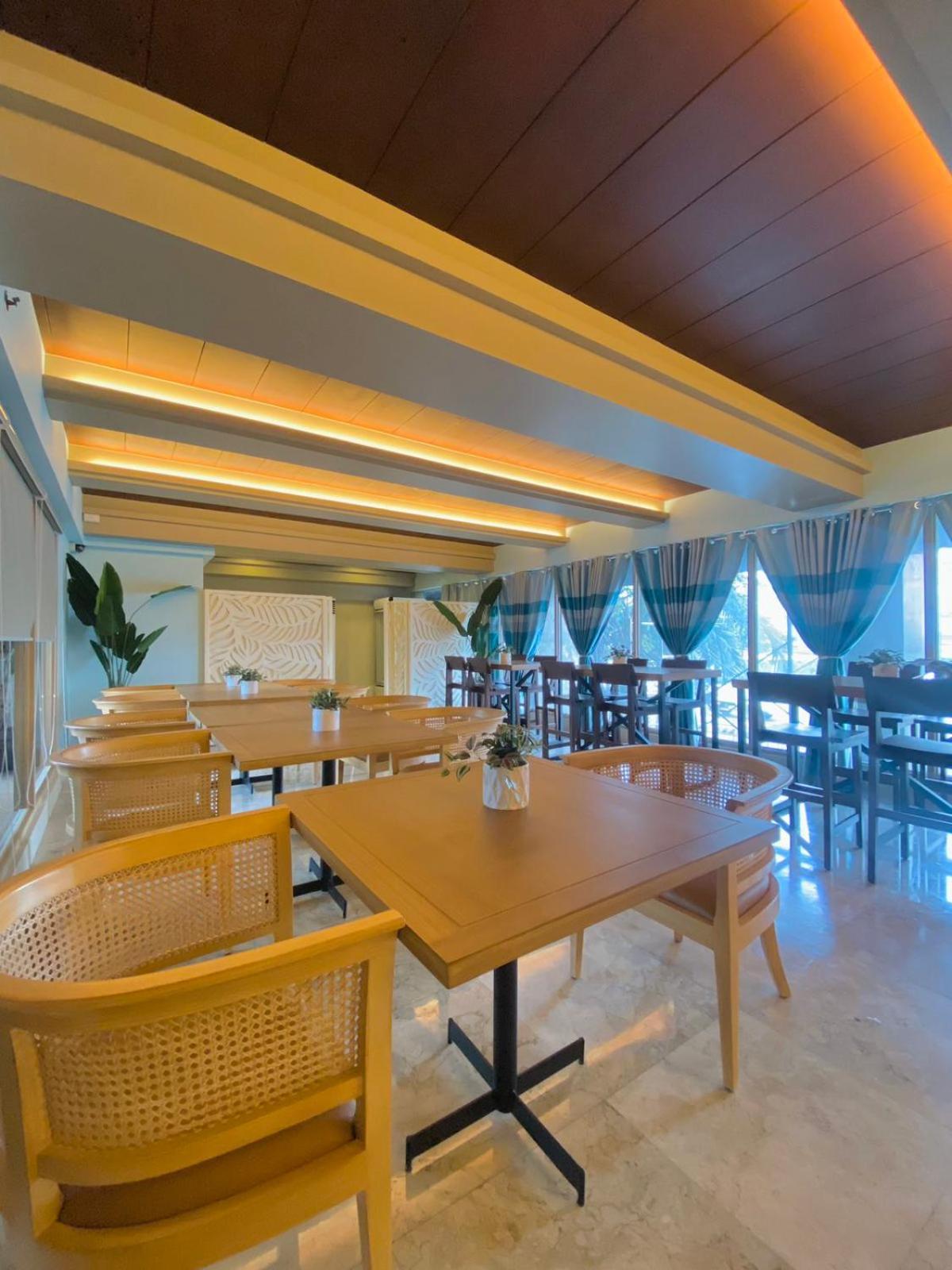 Copacabana Apartment Hotel Pasay Extérieur photo