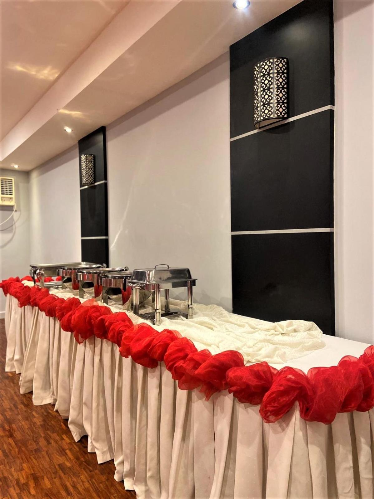 Copacabana Apartment Hotel Pasay Extérieur photo
