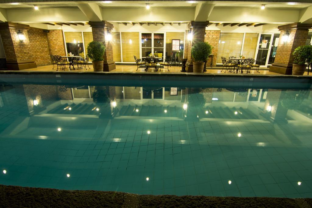 Copacabana Apartment Hotel Pasay Extérieur photo